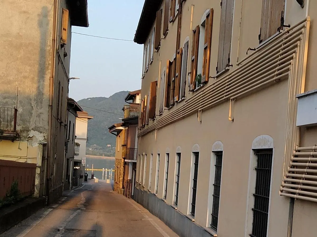 Casa Clusane D'Iseo 2 Passi Dal Lago