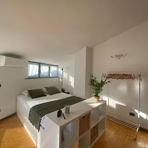 Charming Next To Fiera With Terrace And Parking Apartment